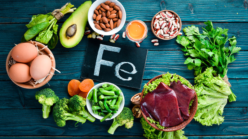 Nährstoffe in der Schwangerschaft: Auswahl an Lebensmitteln mit viel Eisen