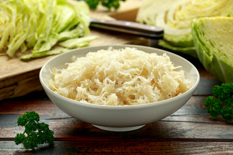 Teller mit Sauerkraut