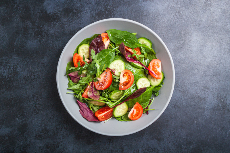 Verdauungsenzyme - Tipps: Schüssel mit Salat